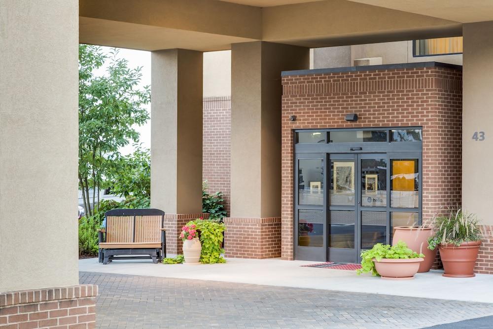 Hampton Inn Harrisonburg South Exterior foto