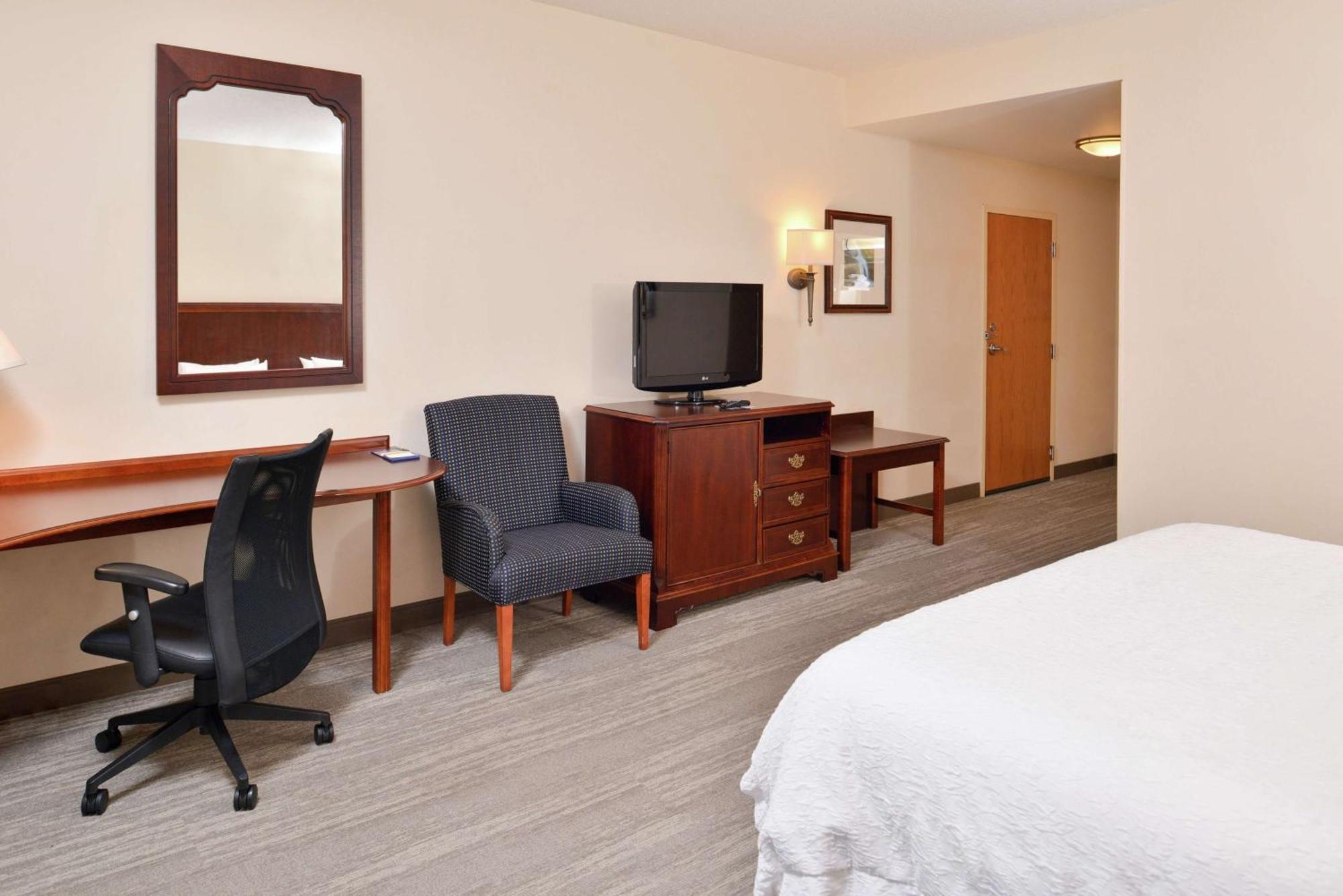 Hampton Inn Harrisonburg South Exterior foto