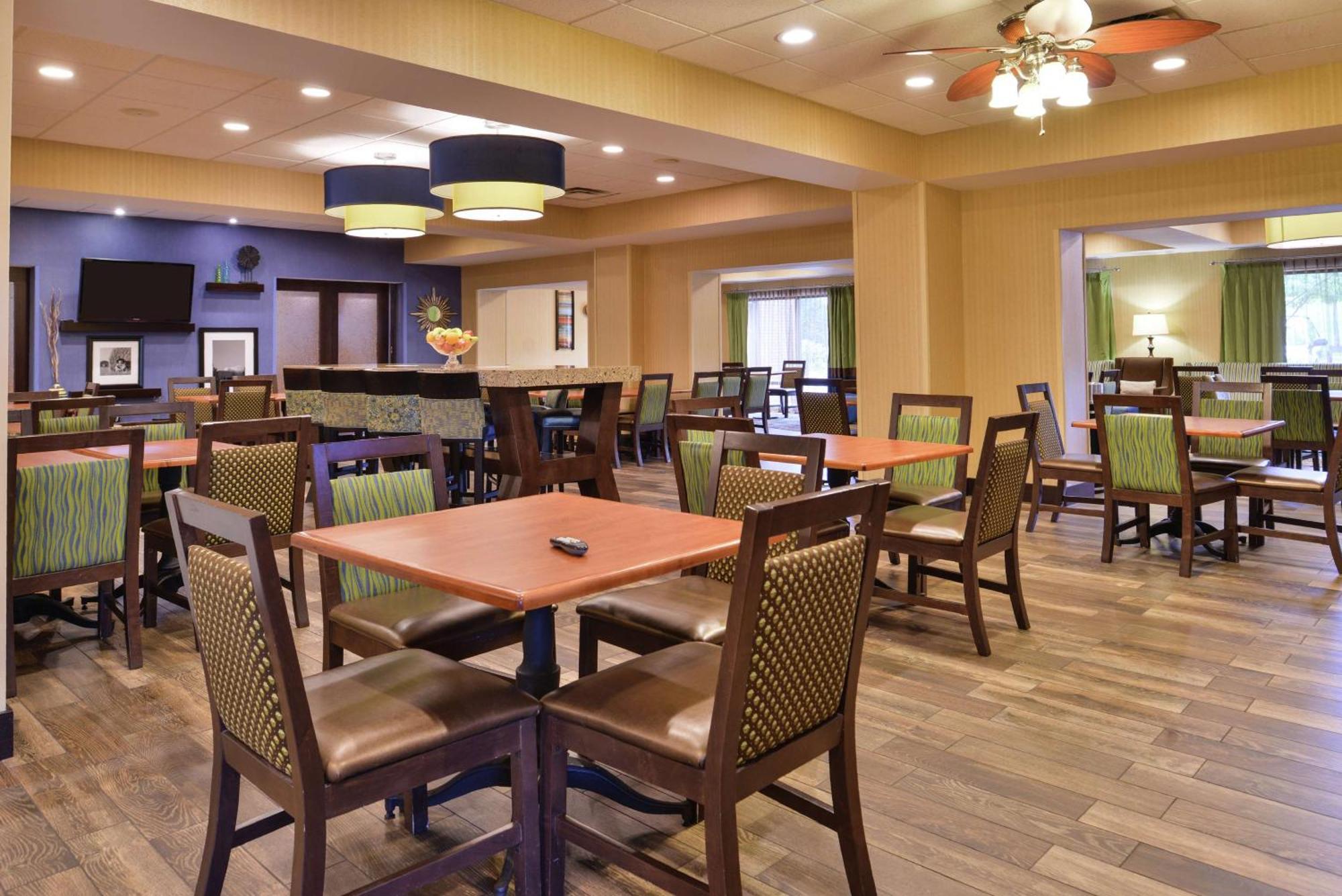 Hampton Inn Harrisonburg South Exterior foto