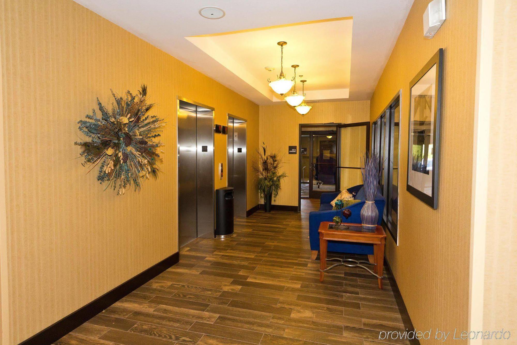 Hampton Inn Harrisonburg South Exterior foto