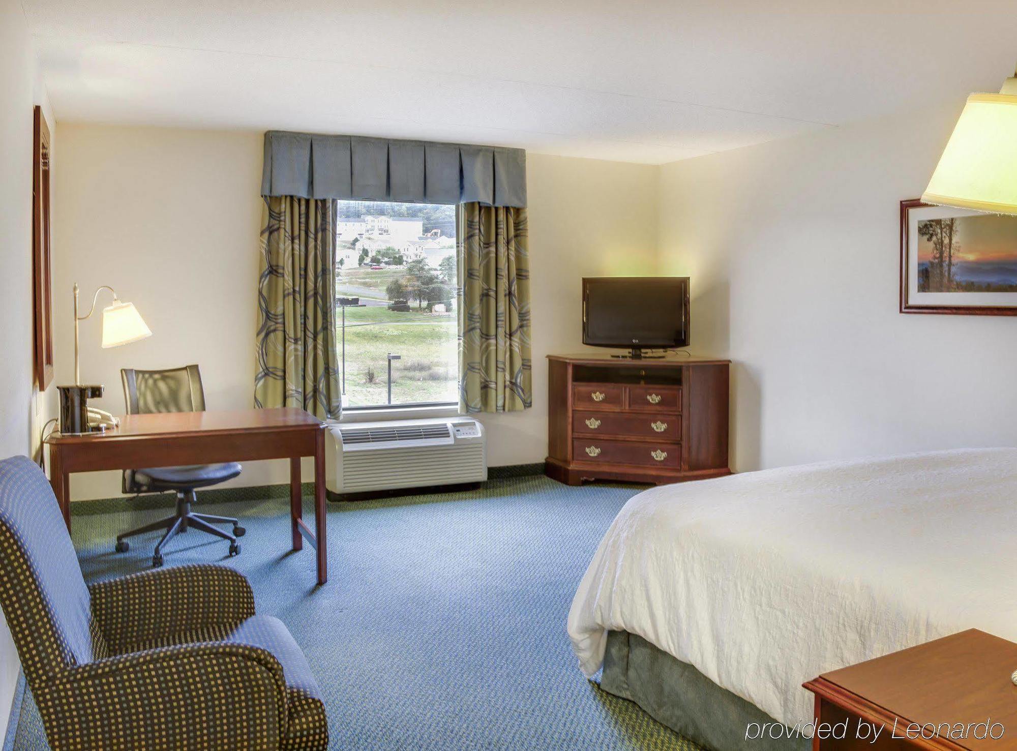 Hampton Inn Harrisonburg South Exterior foto